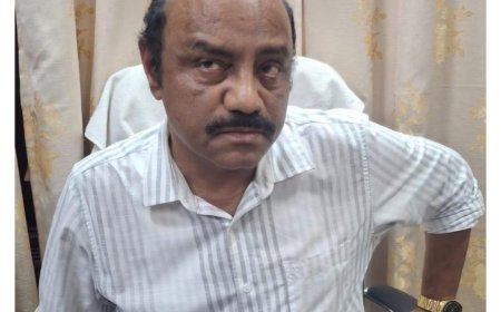 କଟକ ସର୍କଲର ଖଣି ଉପନିର୍ଦ୍ଦେଶକ ଦେବବ୍ରତ ମହାନ୍ତିଙ୍କ ଘରେ ଭିଜିଲାସନ୍ସ ଚଢାଉ | ଭୁବନେଶ୍ୱର  ରେ ତାଙ୍କ ଫ୍ଲାଟରୁ ୪ କୋଟି ଟଙ୍କାରୁ ଅଧିକ ଟଙ୍କା ଜବତ।ଓଡିଶା ଭିଜିଲାନ୍ସ ଇତିହାସରେ ସର୍ବାଧିକ ନଗଦ ଜବତ|