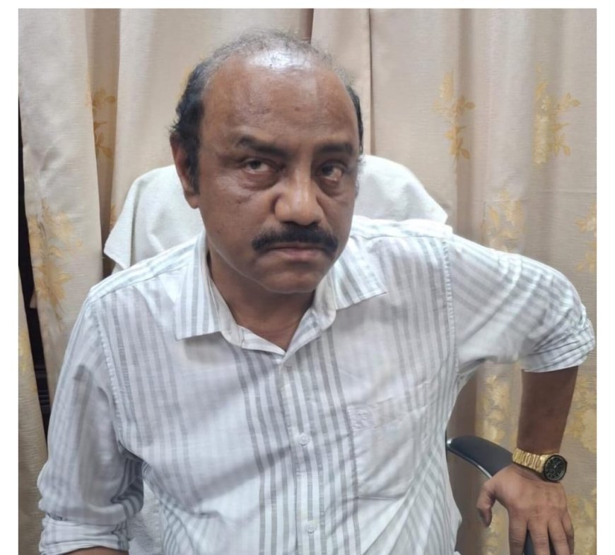 କଟକ ସର୍କଲର ଖଣି ଉପନିର୍ଦ୍ଦେଶକ ଦେବବ୍ରତ ମହାନ୍ତିଙ୍କ ଘରେ ଭିଜିଲାସନ୍ସ ଚଢାଉ | ଭୁବନେଶ୍ୱର  ରେ ତାଙ୍କ ଫ୍ଲାଟରୁ ୪ କୋଟି ଟଙ୍କାରୁ ଅଧିକ ଟଙ୍କା ଜବତ।ଓଡିଶା ଭିଜିଲାନ୍ସ ଇତିହାସରେ ସର୍ବାଧିକ ନଗଦ ଜବତ|