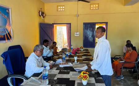 କାଲିମେଳା ବ୍ଲକ  ଭୁବନପାଲ୍ଲୀ ଗ୍ରାମ ପଞ୍ଚାୟତ ଠାରେ ଜିଲ୍ଲାପାଳଙ୍କ ଯୁଗ୍ମ ଅଭିଯୋଗ ଶୁଣାଣି ଶିବିର*