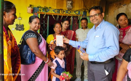 ମାଲକାନଗିରିରେ ‘ପ୍ରବେଶ ଉତ୍ସବ’ ଓ ‘ଖଡ଼ିଛୁଆଁ’ ପାଇଁ ବ୍ୟାପକ ସଚେତନତା: ଅଭିଭାବକଙ୍କୁ ନିମନ୍ତ୍ରଣ କଲେ ଜିଲ୍ଲା ଶିକ୍ଷା ଅଧିକାରୀ