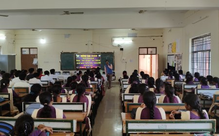 ଆଦର୍ଶ ସ୍ନାତକ ମହାବିଦ୍ୟାଳୟ, ମାଲକାନଗିରିରେ “ଆମ ପୋଷାକ, ଆମ ପରିଚୟ” ପାଳିତ