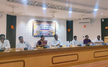 ମାଲକାନଗିରିରେ ମୌସୁମୀ ପୂର୍ବ ପ୍ରସ୍ତୁତି: ଜିଲ୍ଲାସ୍ତରୀୟ ପ୍ରାକୃତିକ ବିପର୍ଯ୍ୟୟ ମୁକାବିଲା ଓ ପରିଚାଳନା ବୈଠକ ଅନୁଷ୍ଠିତ, କ୍ଷୟକ୍ଷତି ଶୂନ୍ୟ କରିବାକୁ ପ୍ରଶାସନର ରଣନୀତି*