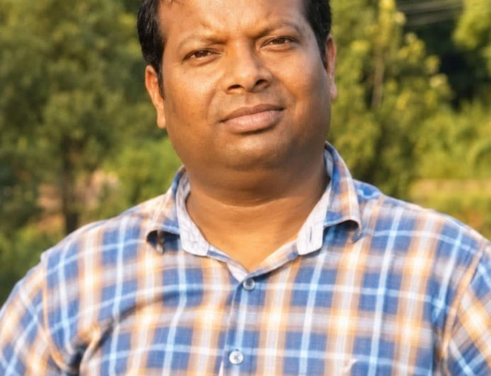 ସରକାରଙ୍କ ବଦଳି ନିୟମକୁ ଖୁଲମ୍ ଖୋଲା ଚ୍ୟାଲେଞ୍ଜ।  ୧୩ ବର୍ଷ ଧରି ବାଲିମେଳା ଓଏଚପିସିରେ କାର୍ଯ୍ୟରତ ଅଧିକାରୀଙ୍କ ବଦଳି ନ ହେବା କାହା ସ୍ୱାର୍ଥରେ??