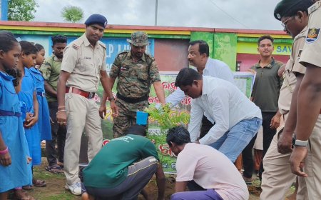 ଉରୁବାଲୀ ବିଦ୍ୟାଳୟରେ ‘ମା' ପାଇଁ ଗଛଟିଏ’ କାର୍ଯ୍ୟକ୍ରମ ଅନୁଷ୍ଠିତ